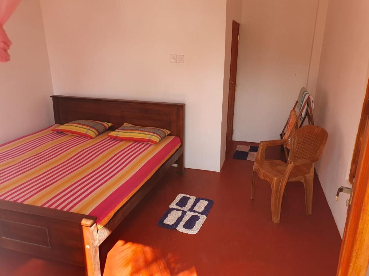 Chandi Gaya Beach Guesthouse Tangalle Dış mekan fotoğraf